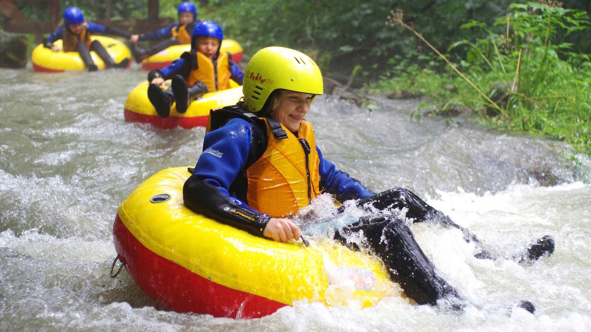 05_StelvioHotels_Rafting.jpg